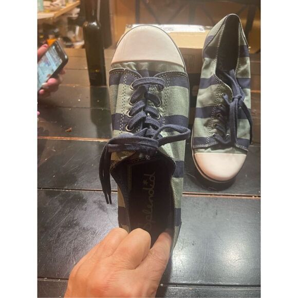 Splendid Women's Blue & Green
Striped Canvas Cap Toe Casual...size 8 - Picture 5 of 9